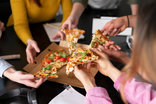 Vì sao Pizza Party luôn là lựa chọn cho mọi buổi tụ tập?